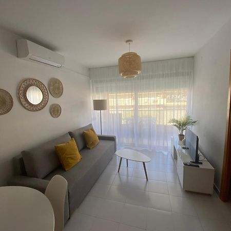 Aquario Rr18 Apartment Ла Пинеда Екстериор снимка
