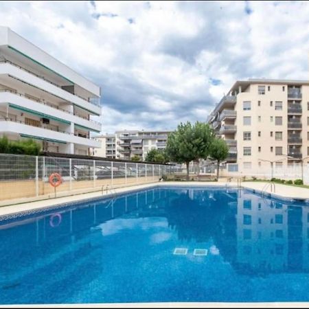 Aquario Rr18 Apartment Ла Пинеда Екстериор снимка